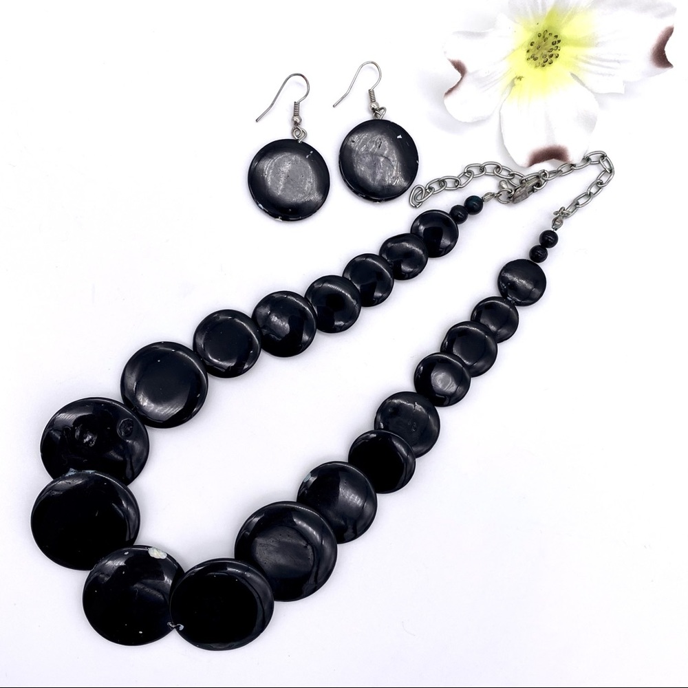 VGUC Black Abalone Shell Disc Choker & Earring Set - Picture 1 of 11